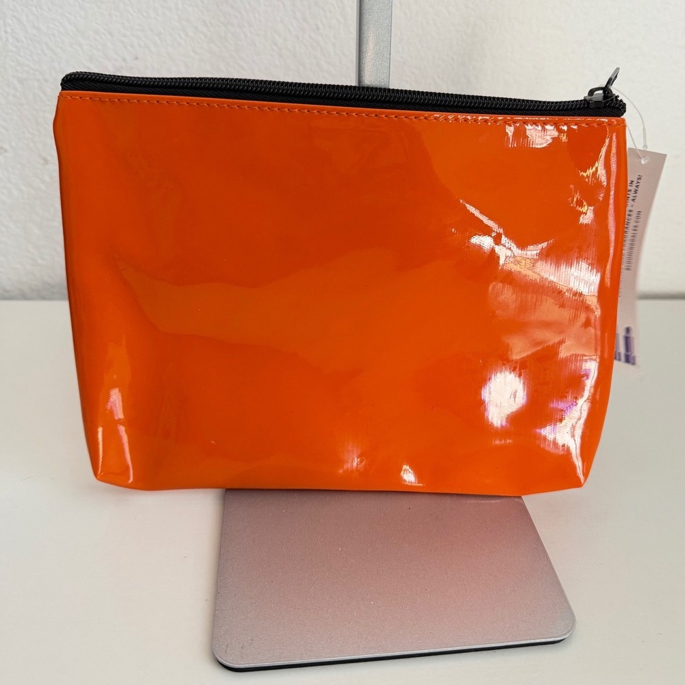 Bloomingdales Little Beauty Bag Orange Patent Cosmetic Pouch Makeup Travel Case - Picture 2 of 7
